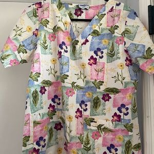 Landau Womens medium Floral scrub Top